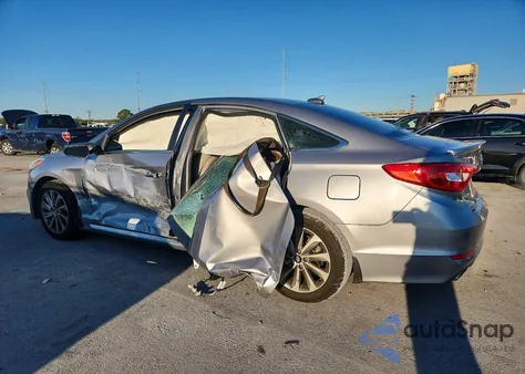 2016 Hyundai Sonata Sport z USA, uszkodzony, nr VIN 5NPE34AF8GH407911